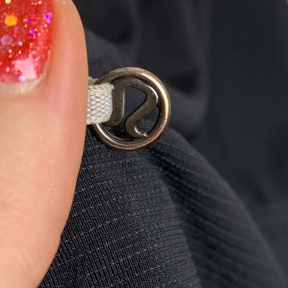 Lululemon Black & White Rest Less Tank Top - Picture 7 of 7